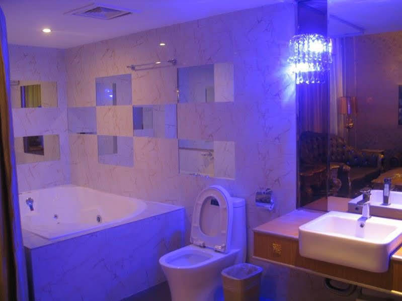Kapok Hotel Zhuhai Exteriör bild